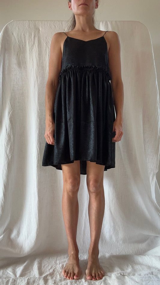 Robe Ty Noire paillete courte