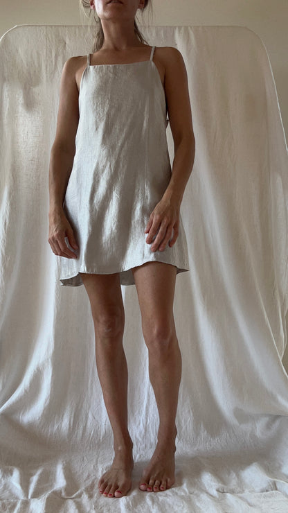 Robe Suzanne argentée courte