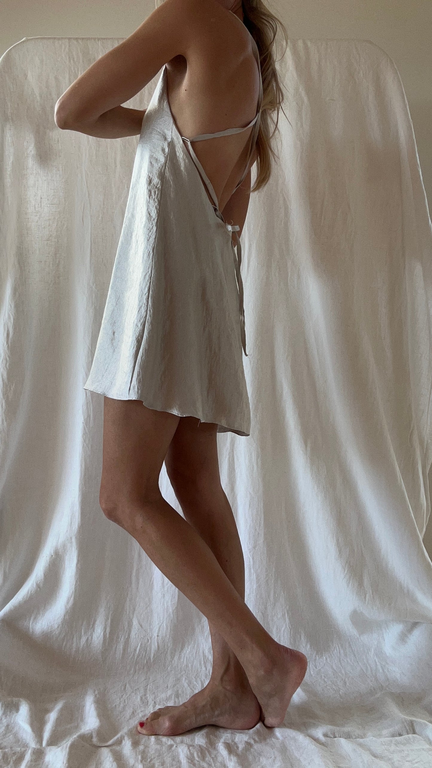 Robe Suzanne argentée courte